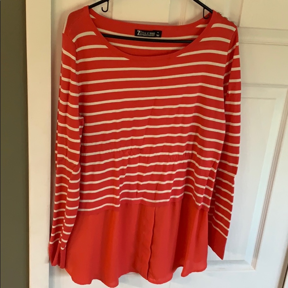 NY&CO coral and white sweater